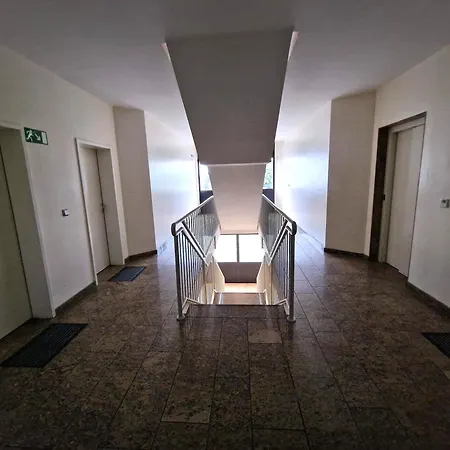 Vs- Lu1 Aparthotel 3*